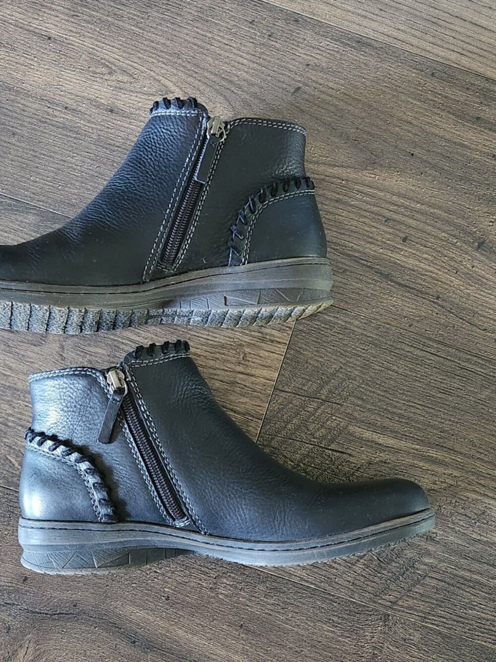 Comfortiva Align Black Leather Weather Proof Bootie 8.5 Narrow